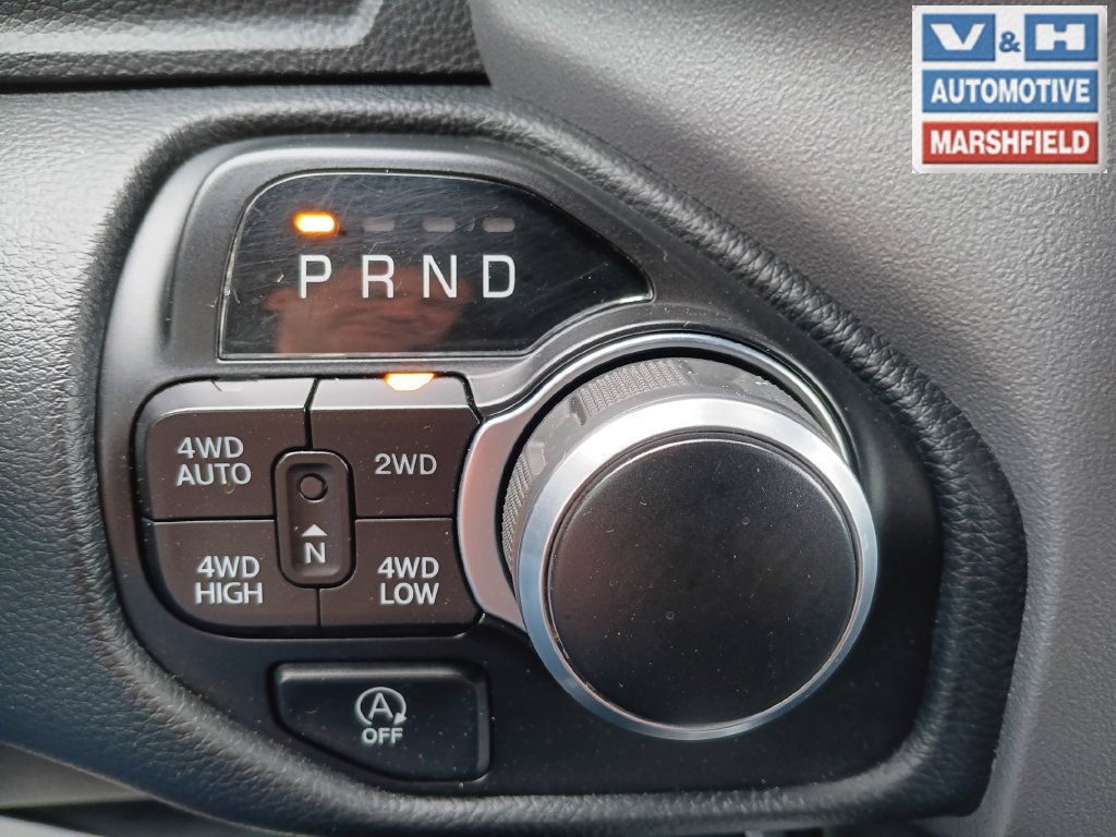 Used 2022 RAM 1500 Big Horn AWD/4WD image 16