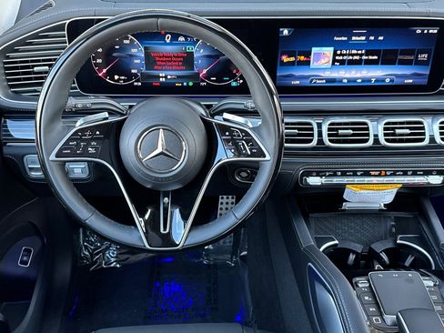New 2026 Mercedes-Benz GLS 450 4MATIC image 25