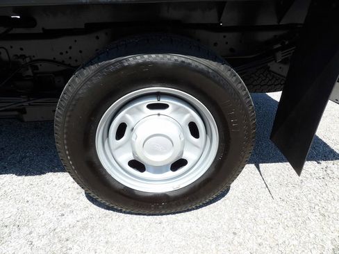 Used 2016 Ford F250 XL image 37