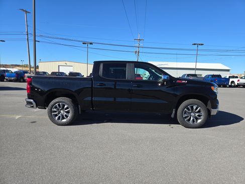 New 2026 Chevrolet Silverado 1500 LT w/ Z71 Off-Road Package image 2