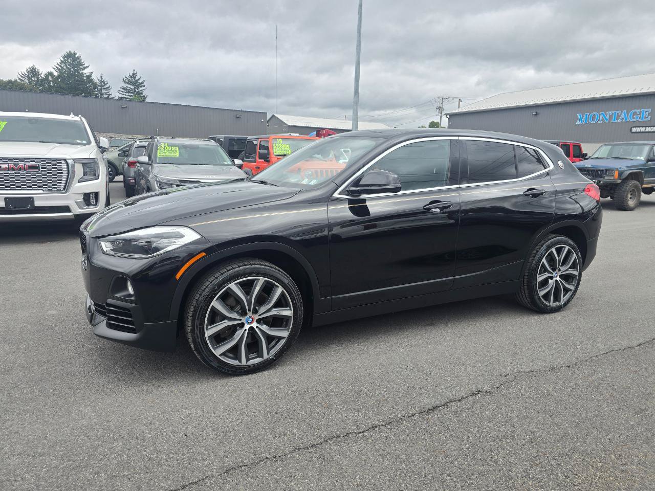 Used 2018 BMW X2 xDrive28i w/ Convenience Package AWD/4WD image 3