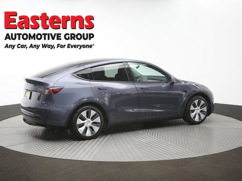Used 2021 Tesla Model Y Long Range AWD/4WD image 37