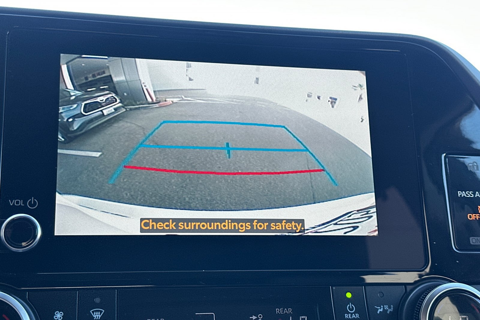 Certified 2026 Toyota Highlander XLE AWD/4WD image 29