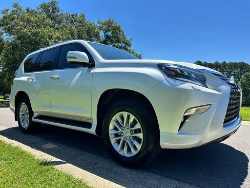 Used 2023 Lexus GX 460 Premium AWD/4WD image 3