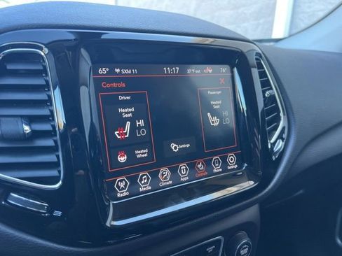 Used 2019 Jeep Compass Limited image 18