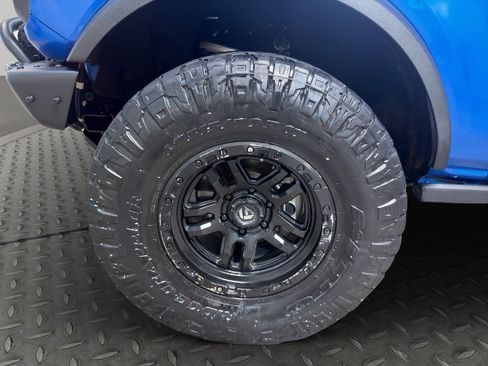 Used 2021 Ford Bronco Black Diamond AWD/4WD image 23
