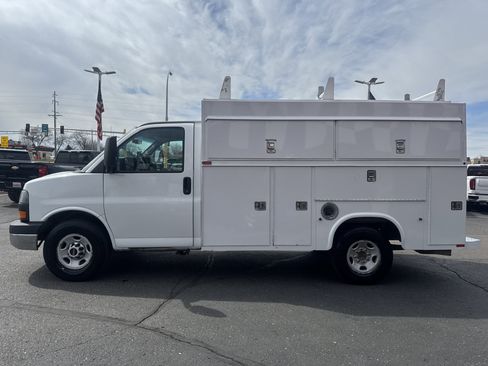 Used 2013 GMC Savana 3500 image 4