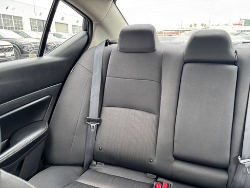 Used 2025 Nissan Altima 2.5 SV FWD image 40