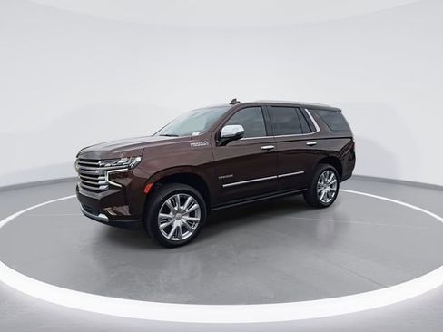 Used 2023 Chevrolet Tahoe High Country w/ LPO, Illumination Package image 4