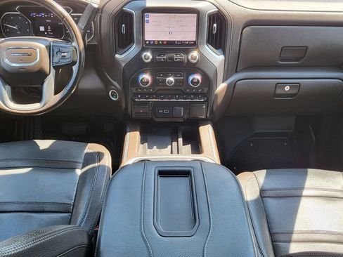Used 2022 GMC Sierra 2500 Denali w/ Denali Ultimate Package AWD/4WD image 5