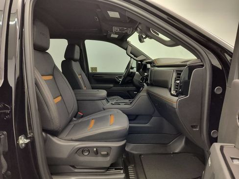 Used 2026 GMC Sierra 3500 AT4 w/ AT4 Premium Plus Package AWD/4WD image 23