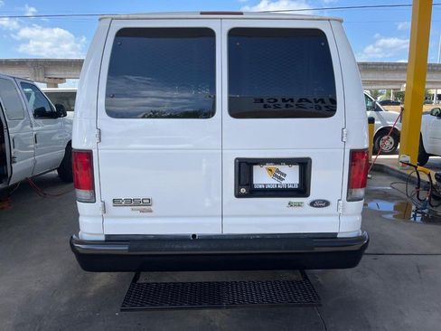 Used 2009 Ford E-350 and Econoline 350 XL RWD image 5