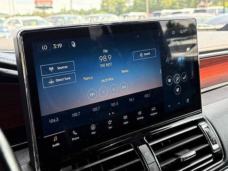Used 2022 Lincoln Navigator Reserve AWD/4WD image 28