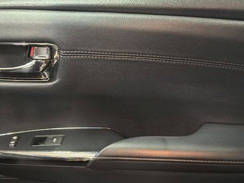 Used 2013 Toyota Avalon XLE Touring image 21