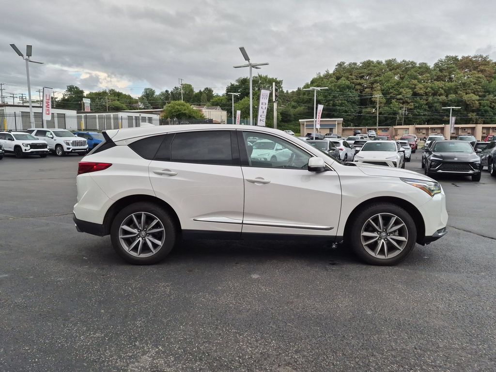 Used 2023 Acura RDX w/ Technology Package AWD/4WD image 4