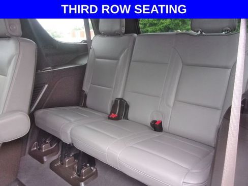 Used 2021 GMC Yukon SLT w/ SLT Luxury Package AWD/4WD image 3