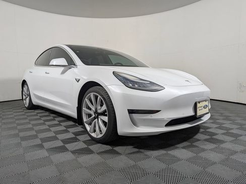 Used 2018 Tesla Model 3 Long Range RWD image 1