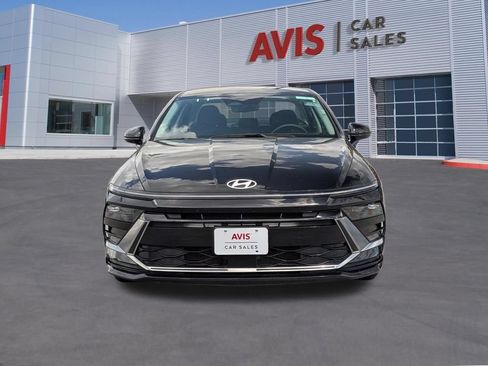 Used 2025 Hyundai Sonata SEL FWD image 2