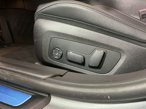 Certified 2025 BMW 330i Sedan w/ M Sport Package image 20