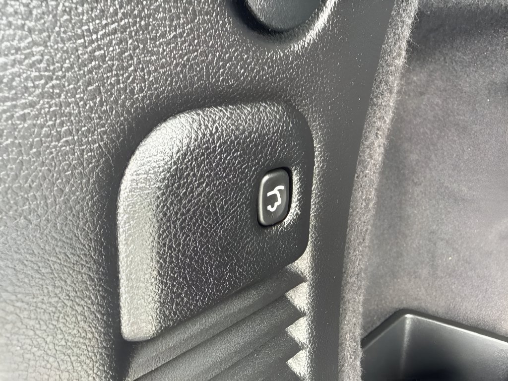 Used 2024 Dodge Durango R/T RWD image 27