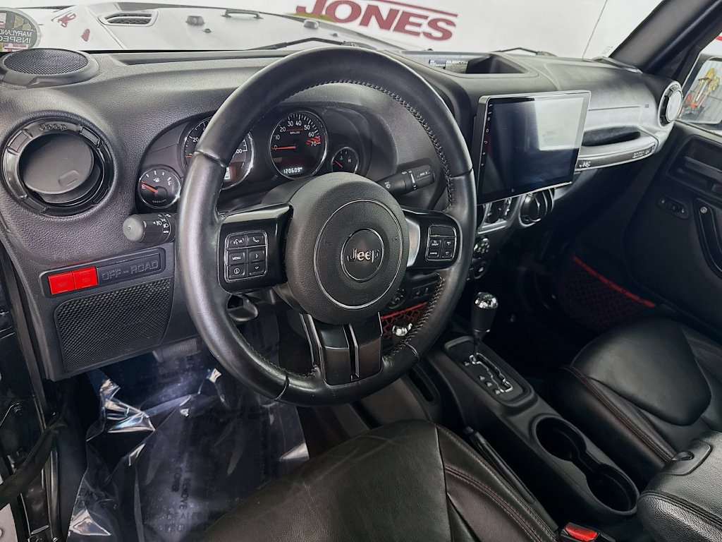 Used 2017 Jeep Wrangler Unlimited Rubicon AWD/4WD image 15