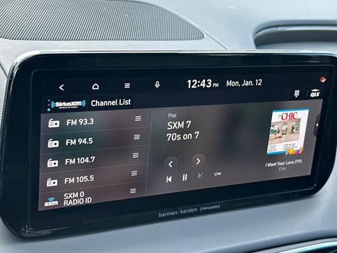 Used 2022 Hyundai Santa Fe Limited w/ Cargo Package image 21