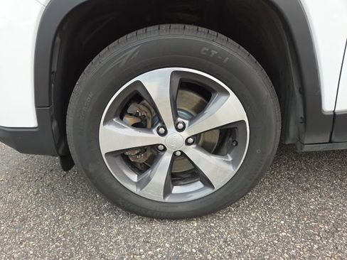 Used 2019 Jeep Cherokee Limited AWD/4WD image 66