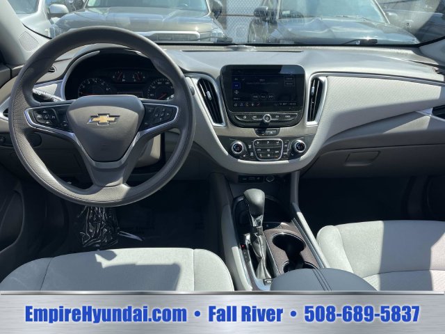Used 2023 Chevrolet Malibu LT FWD image 15