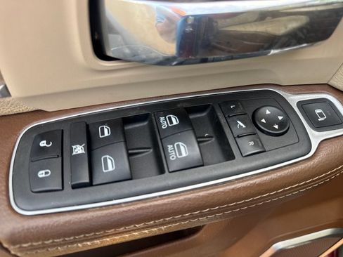 Used 2022 RAM 2500 Laramie AWD/4WD image 19