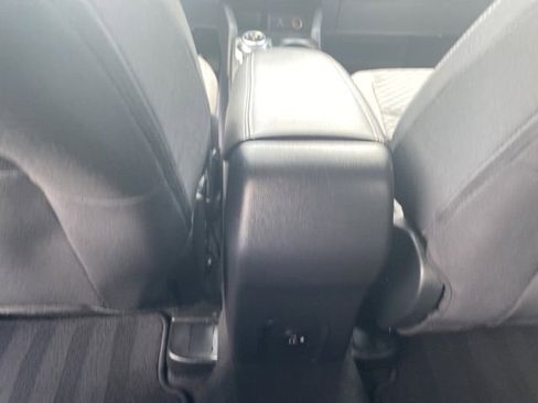 Used 2022 Ford Escape SE image 13