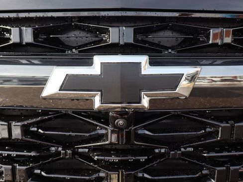 New 2026 Chevrolet Traverse Z71 w/ Enhanced Driving Package image 6