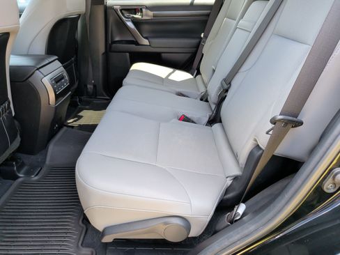 Used 2023 Lexus GX 460 w/ Black Line Special Edition AWD/4WD image 34