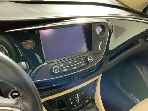 Used 2017 Buick Envision Preferred FWD image 17