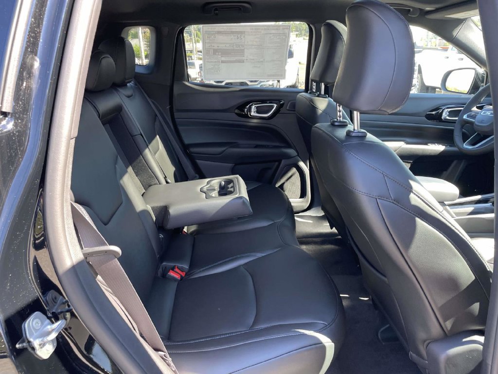 New 2027 Jeep Compass Limited AWD/4WD image 17