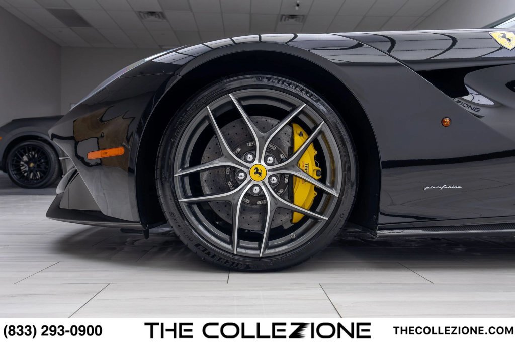 Used 2014 Ferrari F12 Berlinetta RWD image 10