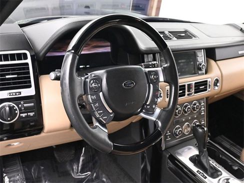 Used 2011 Land Rover Range Rover HSE LUX image 25
