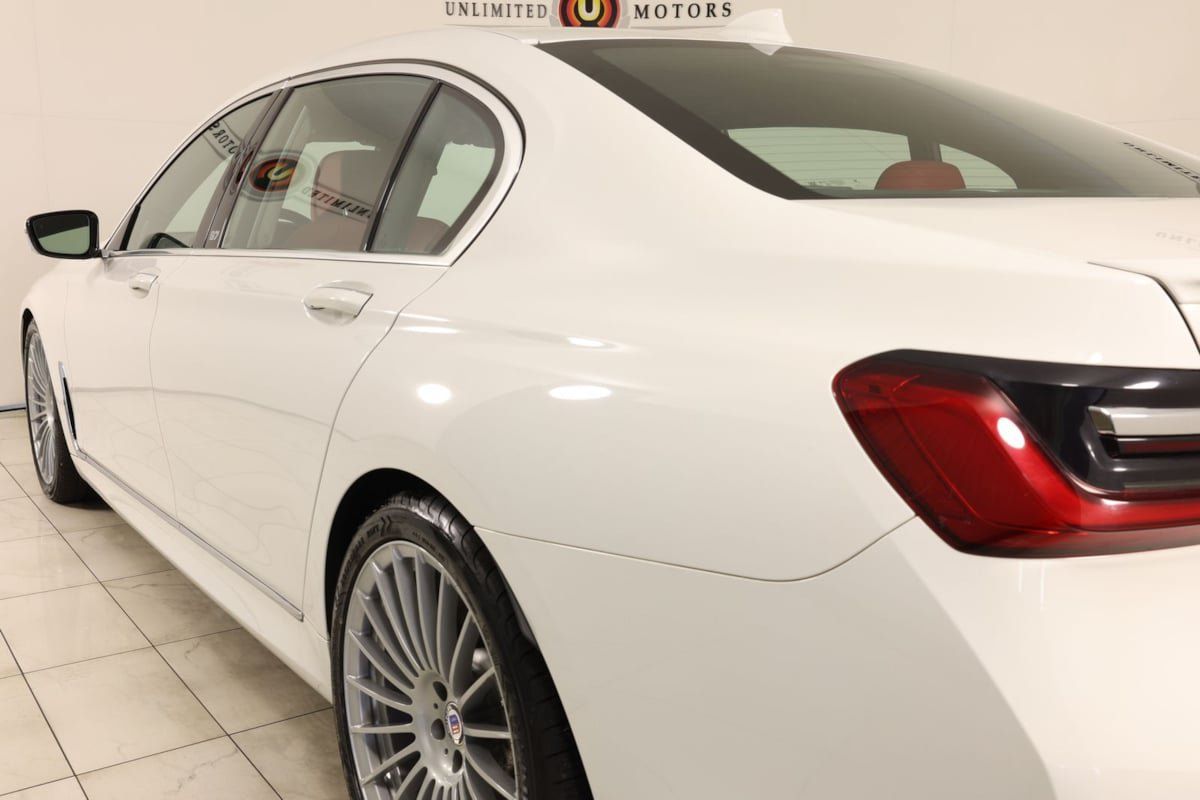 Used 2022 BMW ALPINA B7 xDrive AWD/4WD image 49