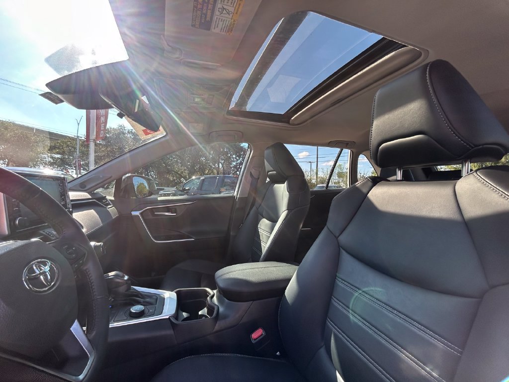 Certified 2021 Toyota RAV4 Limited AWD/4WD image 12
