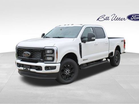 New 2026 Ford F250 Lariat w/ Black Appearance Package AWD/4WD image 1