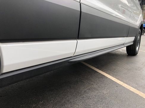 Used 2025 Ford Transit 250 148 Medium Roof image 12