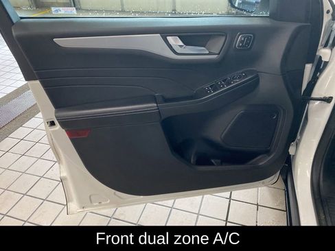 Used 2024 Ford Escape Platinum AWD/4WD image 10