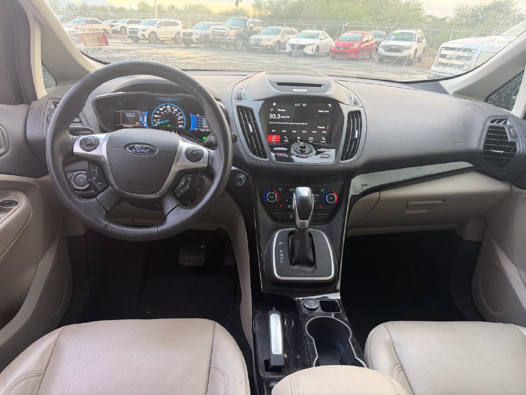 Used 2017 Ford C-MAX Titanium FWD image 7