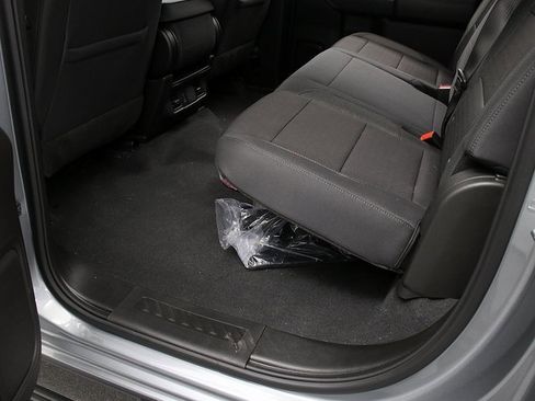 Used 2025 Chevrolet Silverado 2500 Custom w/ Custom Convenience Package image 27