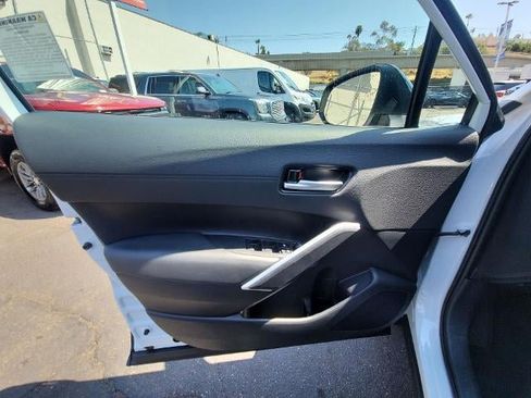 Used 2025 Toyota Corolla Cross XLE w/ Convenience Package AWD/4WD image 23