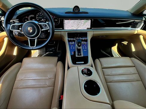 Used 2018 Porsche Panamera 4 AWD/4WD image 7