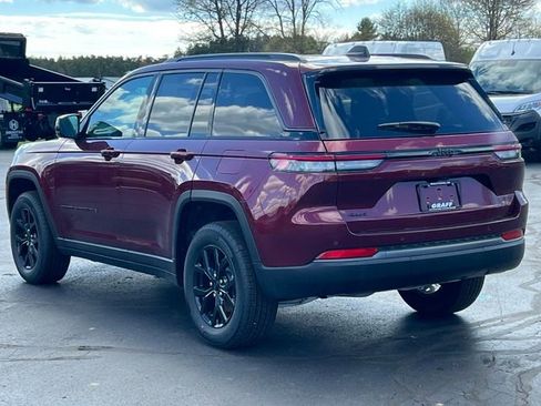 New 2026 Jeep Grand Cherokee Altitude AWD/4WD image 8