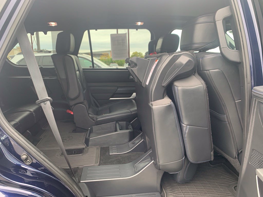 Used 2024 Toyota Sequoia Platinum AWD/4WD image 31