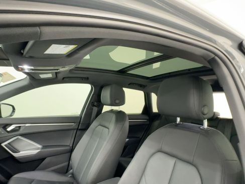 Used 2020 Audi Q3 2.0T Premium w/ Convenience Package image 14