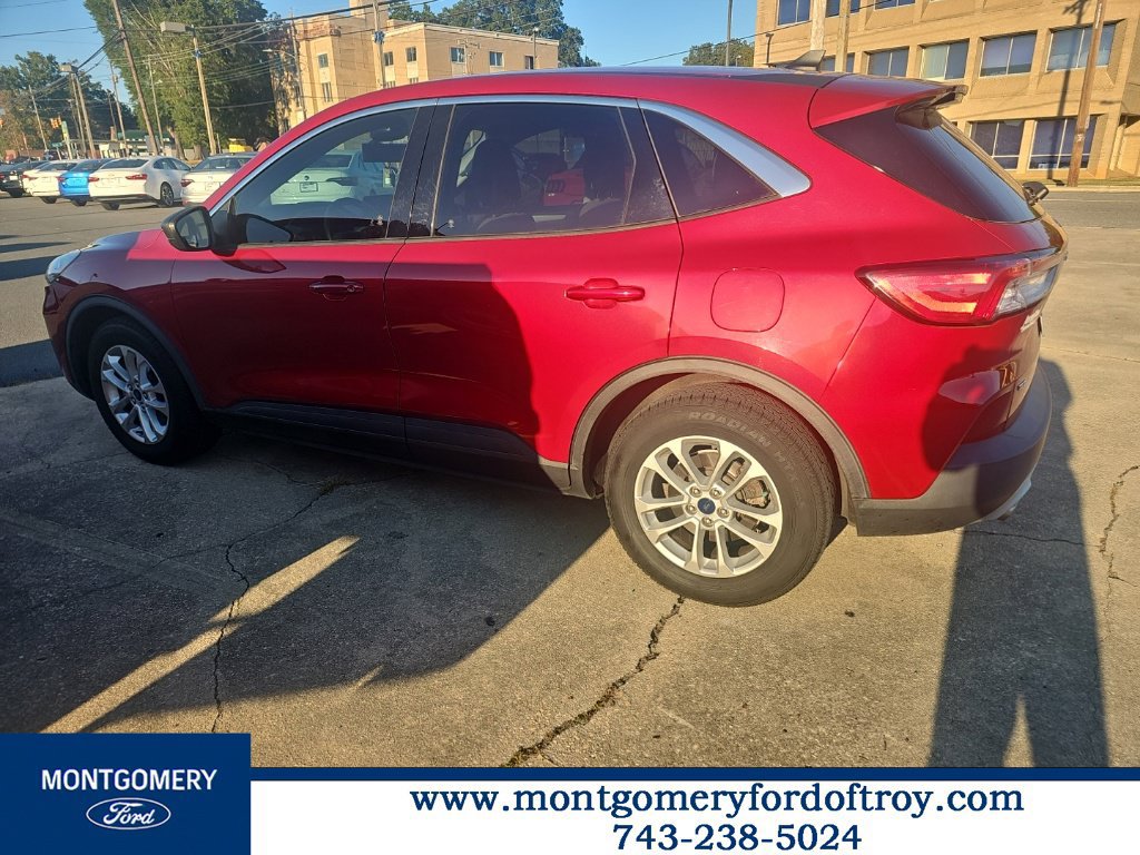 Used 2022 Ford Escape SE w/ Convenience Package FWD image 1