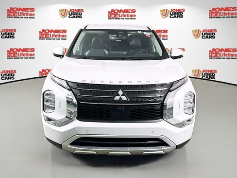 Used 2024 Mitsubishi Outlander SE Black Edition AWD/4WD image 12